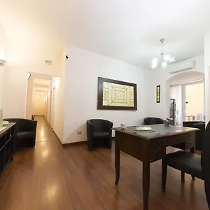2* Pensión Lewisrooms Domo