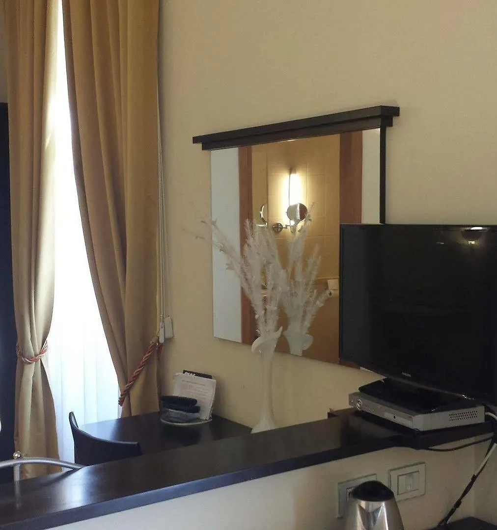 Hotel Due Colonne Cagliari 3*,  Italy
